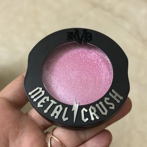 K V D  Beauty Metal Crush Highlighter Roseshock