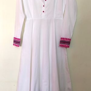 White Anarkali Kurta With Pink Border