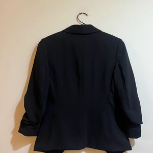 H&M Gathered Sleeves Black Blazer🖤