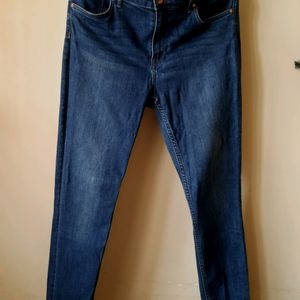 H&M women's Dark Blue Jeans.