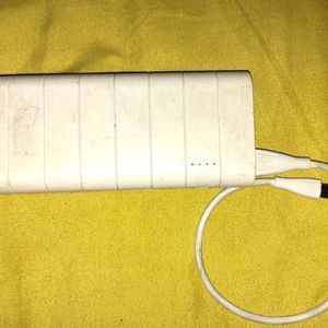 Syska Power Bank With Data Cable