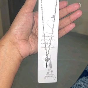 Silver Trendy Chain With Locket