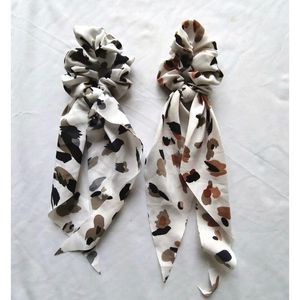 Printed Scraf Scrunchies