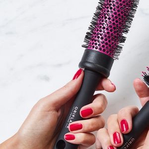 🆕Oriflame HAIR & Styler Medium Round Brush