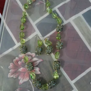 Green Crystal Stone Necklace Set