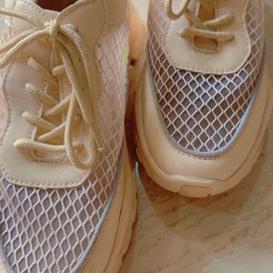 Beige Flatform Sneakers