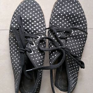 Charcoal Black Casual Shoes With Star Prints