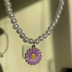 Pearl Daisy Necklace