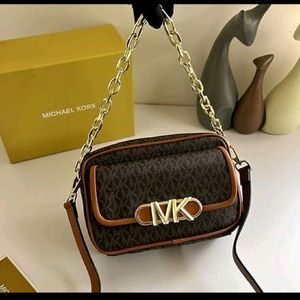 🆕️🔥 MICHAEL KORS BAG