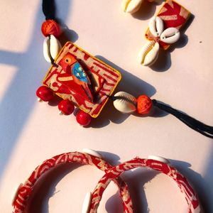 Handmade Choker Set With Earrings And Bangles 🌷