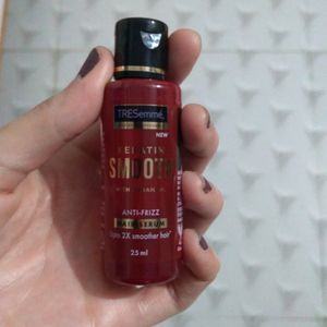 TRESemme KERATIN SMOOTH Anti-Frizz HAIR SERUM