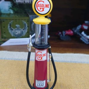 Road Signature 1/18 Gas Pump Replica