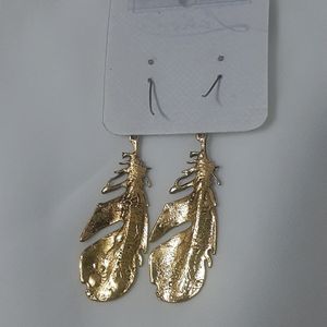 Feather Earrings- Golden