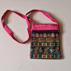 Sling Kutchi Purse