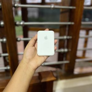 Iphone Magnetic Power Bank