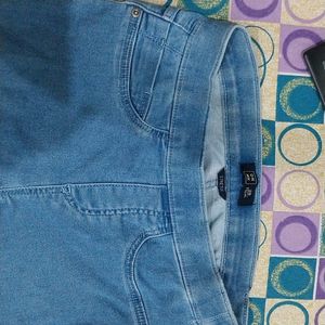 BLUE SKKINY JEANS