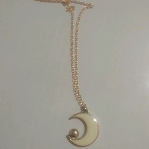 Moon Charm With Rosegold chain(NECKLACE)