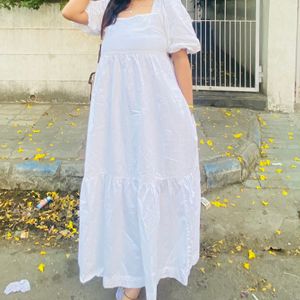 white maxi pocket dress