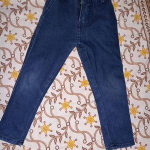 3- 4 Year Kid Denim And Sweat T Shirt