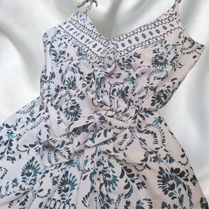 Floral print mini summer dress (UNUSED)