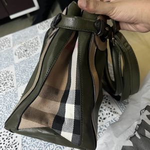 Burberry Green Purse