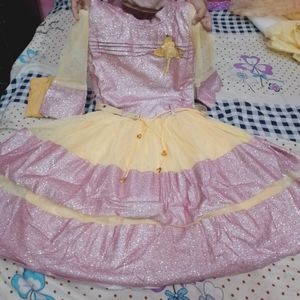 Beautiful Frock For Girls And Mojri