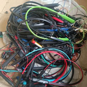 30-40 Non working neckbands mix brands