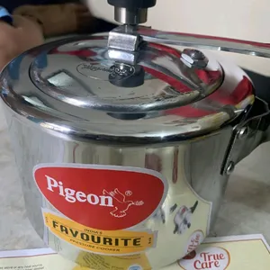 Pigeon Induction Base Pressure Cooker 3 L