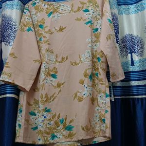 Floral Top / Medium size