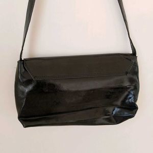 Imported Black Sling Bag.