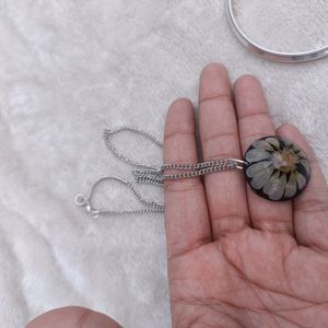 Resin Real Flower Pendant