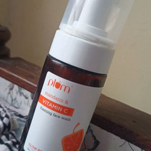 Plum Vitamin C Facewash