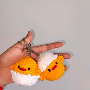 Cute Chicks With Egg Shell Keychain 🐣