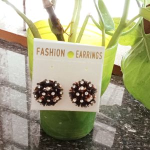 Women Stud Earrings