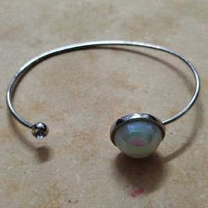 Pearl Bracelet