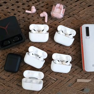 7 earbuds + 1 power bank Non QC