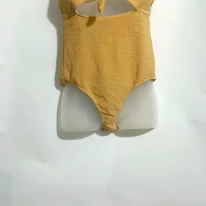 2 BODYSUIT 4 TOPS IN 499