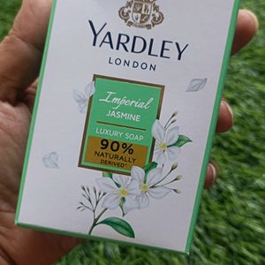 6 Set Of Yardley Luxury Soap 🧼 Jasmine