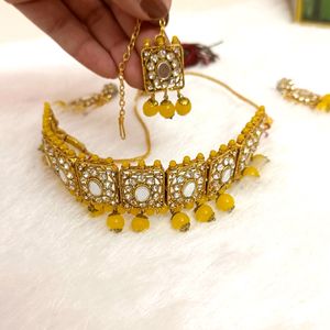 Beautiful Festive And Wedding Friendly Yellow Set