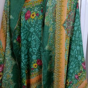 Pakistani Lawn Kurti And Dupatta