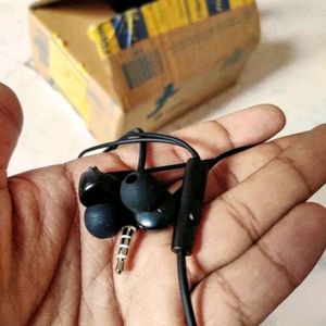 BOAT 100 Bashhead Black Earphones 🎧