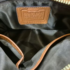 COUCH Sling Bag