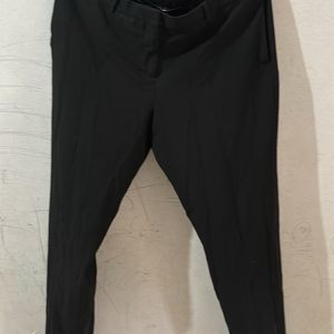 Vanheusen Black Formal Pants (men)