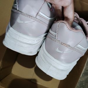 Sneakers For Women