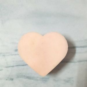 Javees Foundation With Heart Sponge