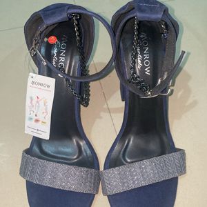 MONROW High Heel in Colour Navy Blue Velvet Fabric