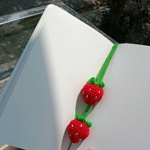 Crochet Strawberry Bookmark 🍓