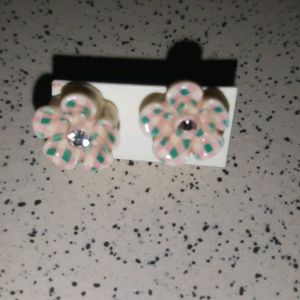 Flower Shaped Earrings 🌸