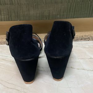 Black wedges For All Occasions