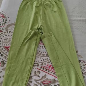 Green Leggings In Excellent Condition